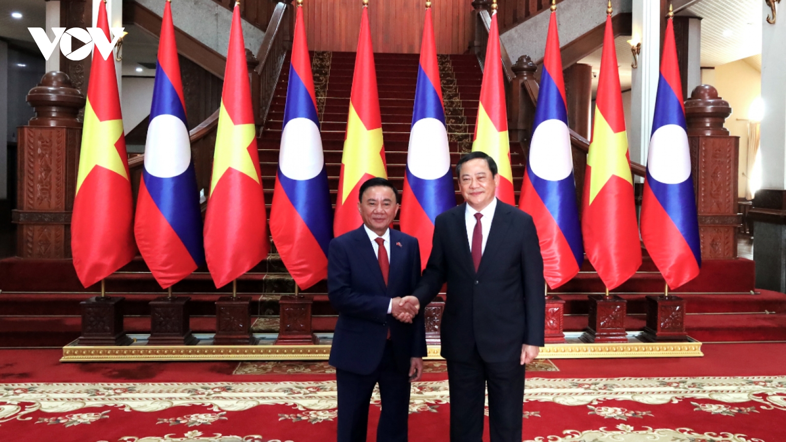Vietnam and Laos target US$10 billion trade, deepen connectivity ties